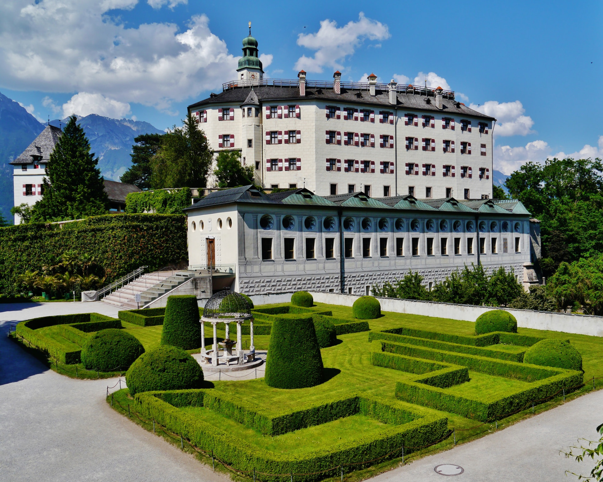 Zamek Ambras: renesansowy skarb Innsbrucka